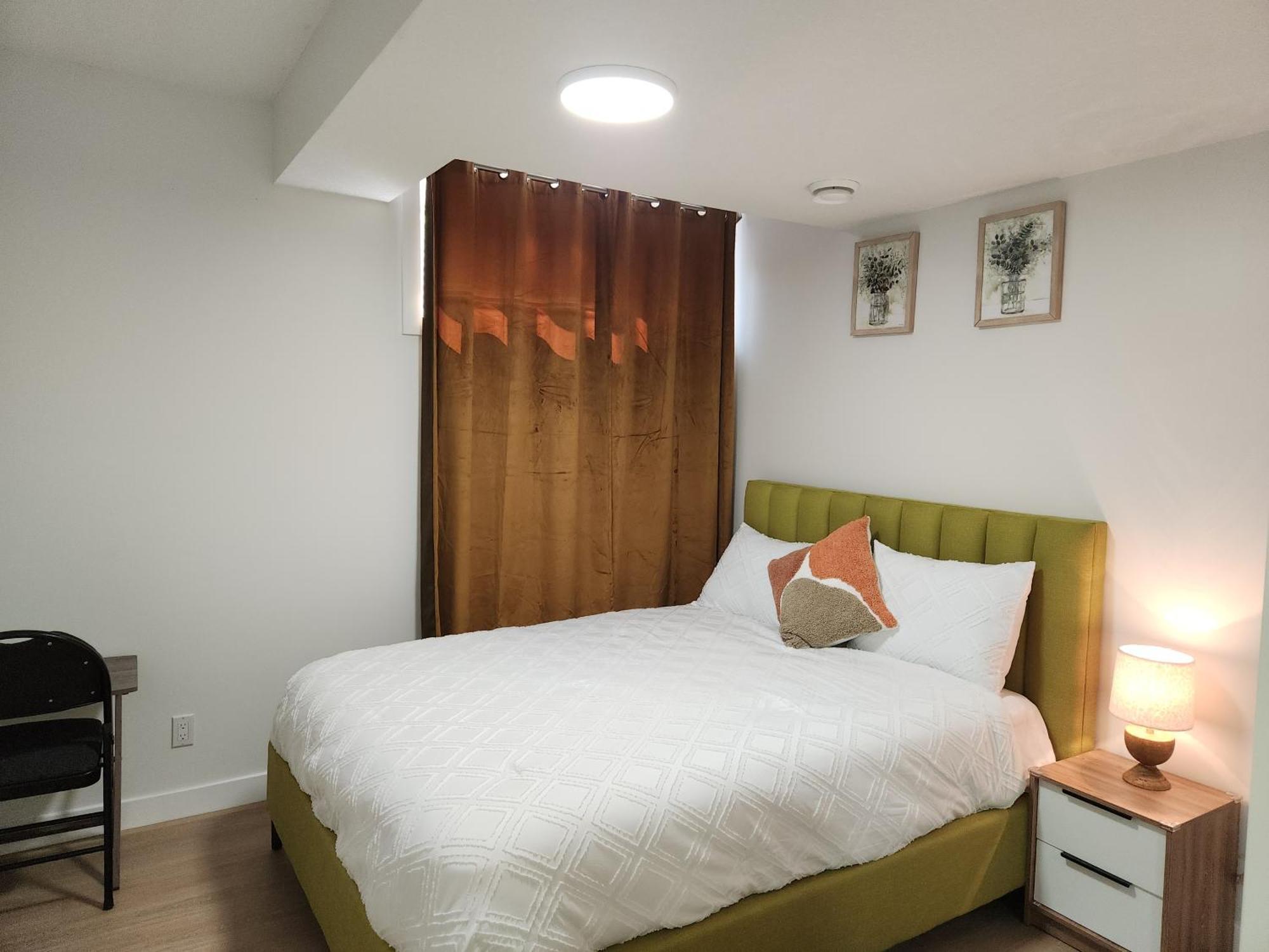 Brand New Deluxe 2 Bedroom Suite With Ac & Den YYC Eksteriør bilde