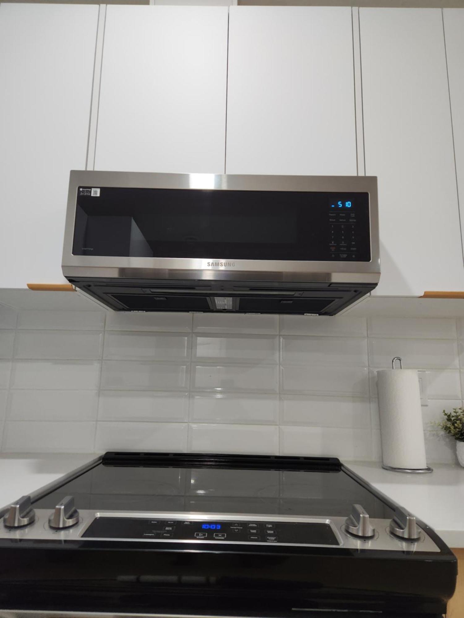 Brand New Deluxe 2 Bedroom Suite With Ac & Den YYC Eksteriør bilde