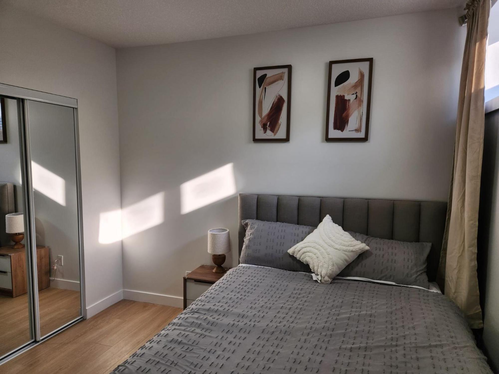 Brand New Deluxe 2 Bedroom Suite With Ac & Den YYC Eksteriør bilde