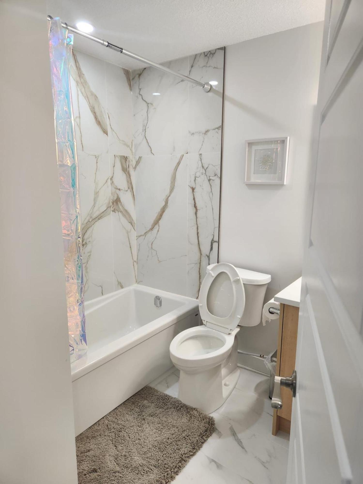 Brand New Deluxe 2 Bedroom Suite With Ac & Den YYC Eksteriør bilde