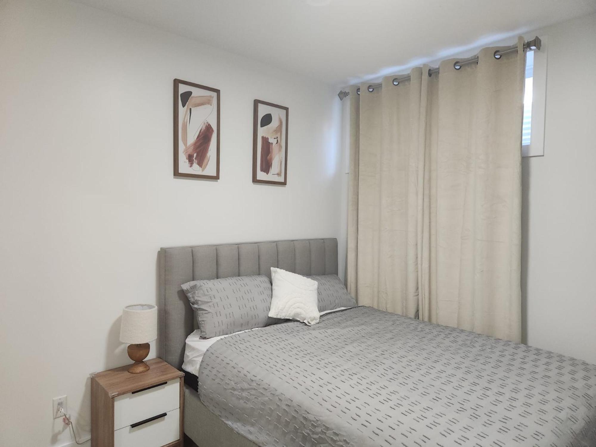 Brand New Deluxe 2 Bedroom Suite With Ac & Den YYC Eksteriør bilde