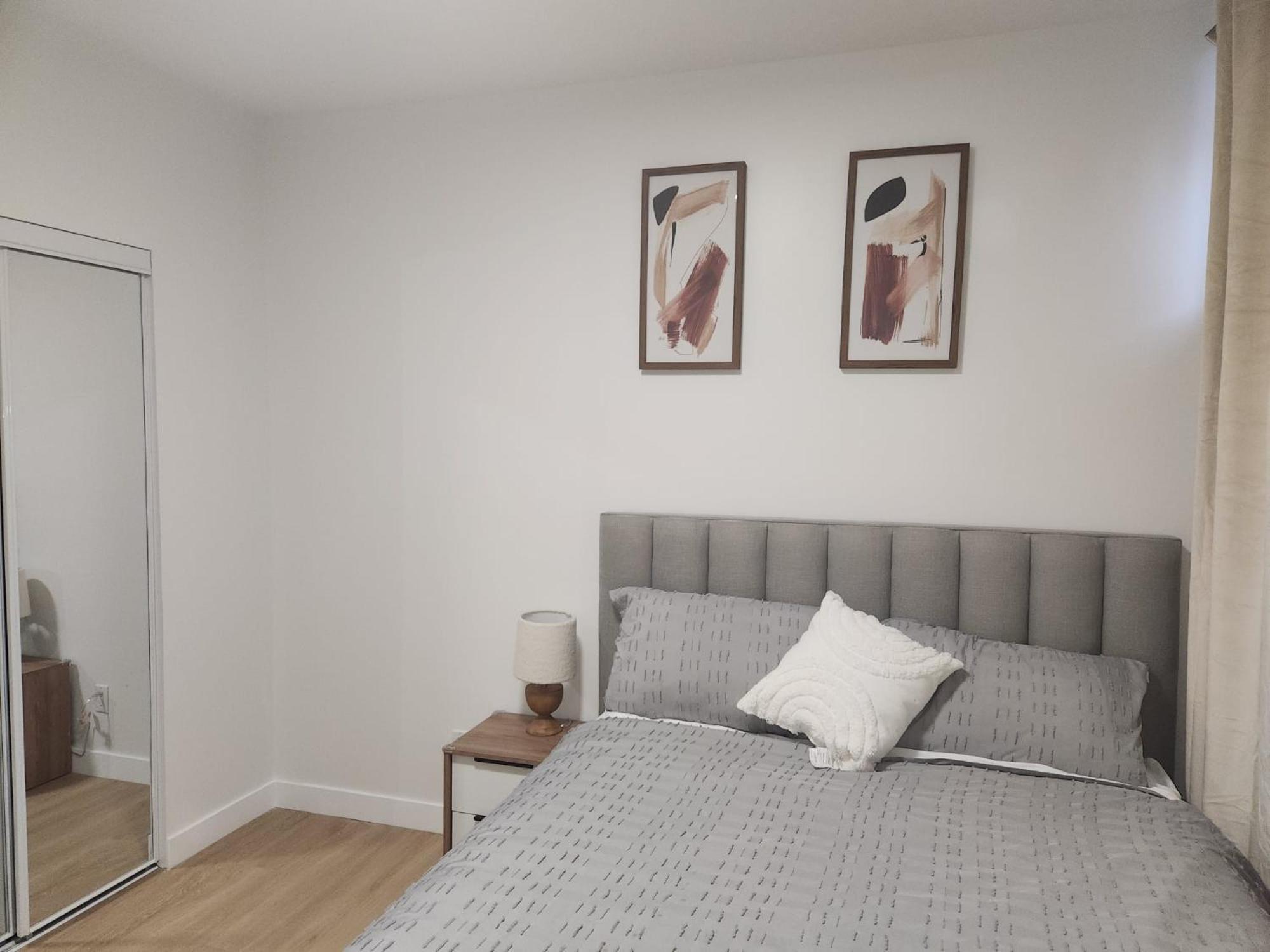Brand New Deluxe 2 Bedroom Suite With Ac & Den YYC Eksteriør bilde